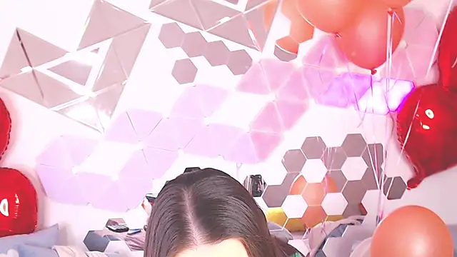 LexiKiss online show from 02-14-25, 09:34