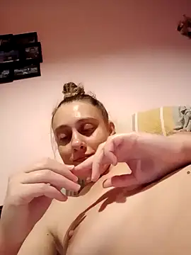 SexyAmanda32 online show from 12-03-24, 07:11