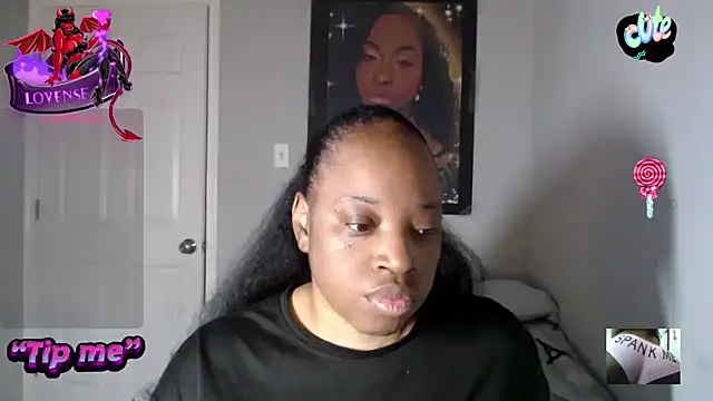 Sexymona1218 online show from 09-10-25, 12:27