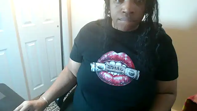 Sexymona1218 online show from 03-23-26, 01:26