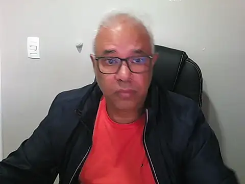 Snapshot of MorenoBrazil69 chatting on 06-01-26, 06:31 MorenoBrazil69 online show from 06-01-26, 06:31