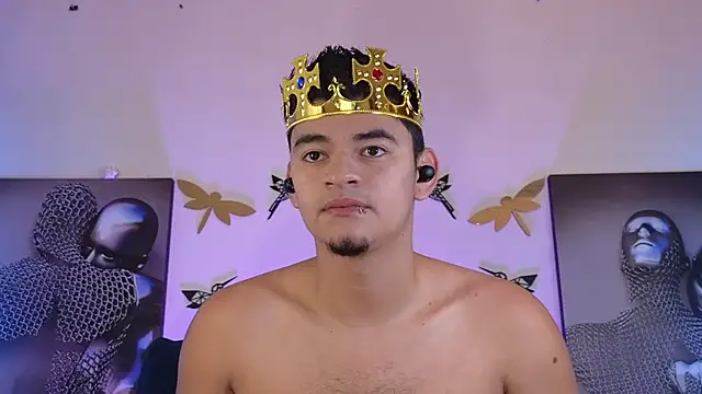 Snapshot of VikoHands chatting on 11-26-25, 10:16 VikoHands online show from 11-26-25, 10:16