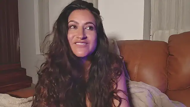 Snapshot of DeesseLuxure chatting on 03-09-25, 09:24 DeesseLuxure online show from 03-09-25, 09:24