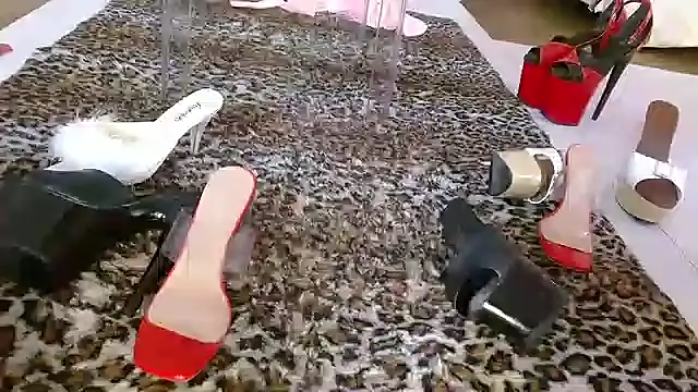 Sweet-Ginger online show from 01-30-25, 04:45