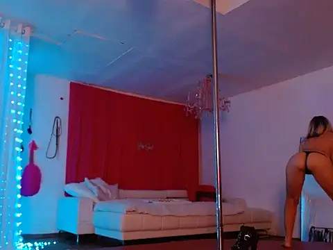 Snapshot of Sweet-Ginger chatting on 05-28-26, 11:46 Sweet-Ginger online show from 05-28-26, 11:46