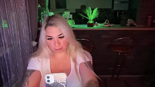 Monageil online show from 02-02-25, 06:04