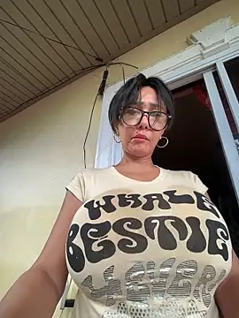 sweetieme online show from 10-19-25, 12:11