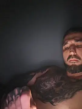 Snapshot of KompetentnyPetent chatting on 09-18-25, 07:16 KompetentnyPetent online show from 09-18-25, 07:16