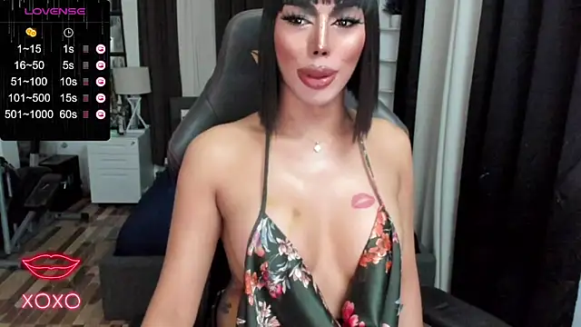 Snapshot of Forever_MissCandace chatting on 01-30-25, 07:37 Forever MissCandace online show from 01-30-25, 07:37