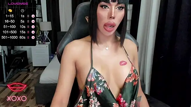 Snapshot of Forever_MissCandace chatting on 02-04-25, 06:17 Forever MissCandace online show from 02-04-25, 06:17