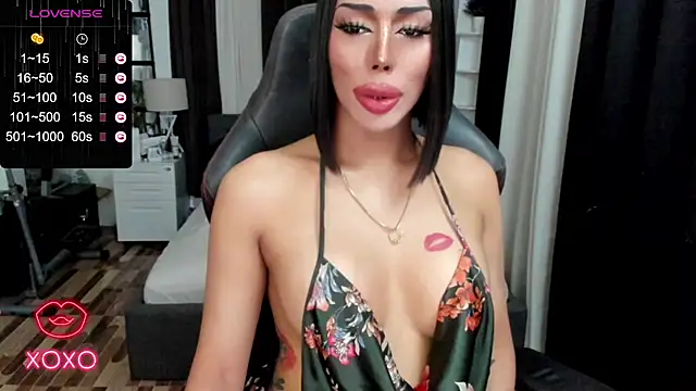 Snapshot of Forever_MissCandace chatting on 03-02-25, 09:21 Forever MissCandace online show from 03-02-25, 09:21