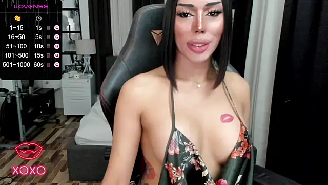 Snapshot of Forever_MissCandace chatting on 03-21-25, 07:33 Forever MissCandace online show from 03-21-25, 07:33