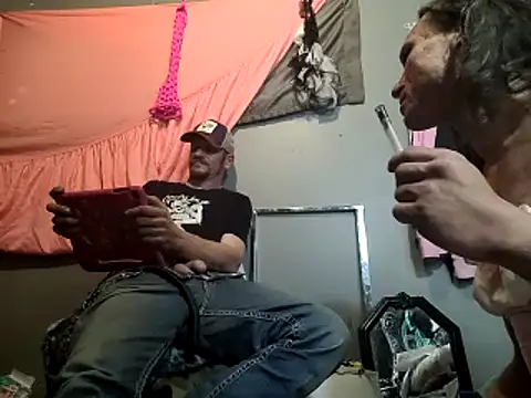 Snapshot of sissyvee chatting on 03-19-25, 12:04 sissyvee online show from 03-19-25, 12:04