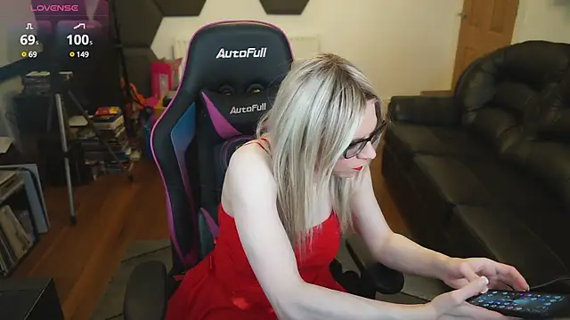 Snapshot of KelseyCobalt chatting on 12-02-24, 09:17 KelseyCobalt online show from 12-02-24, 09:17