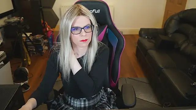 Snapshot of KelseyCobalt chatting on 01-02-25, 10:55 KelseyCobalt online show from 01-02-25, 10:55