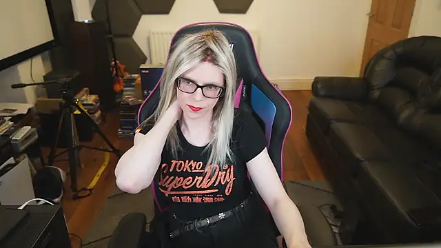 Snapshot of KelseyCobalt chatting on 01-16-25, 09:51 KelseyCobalt online show from 01-16-25, 09:51