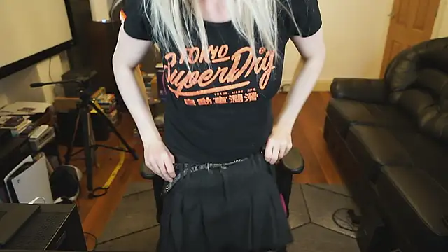 Snapshot of KelseyCobalt chatting on 01-17-25, 01:15 KelseyCobalt online show from 01-17-25, 01:15