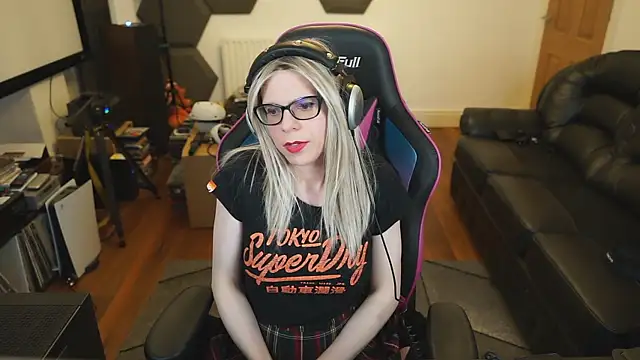 Snapshot of KelseyCobalt chatting on 02-20-25, 09:20 KelseyCobalt online show from 02-20-25, 09:20