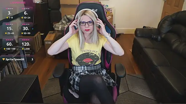 Snapshot of KelseyCobalt chatting on 12-15-25, 09:52 KelseyCobalt online show from 12-15-25, 09:52