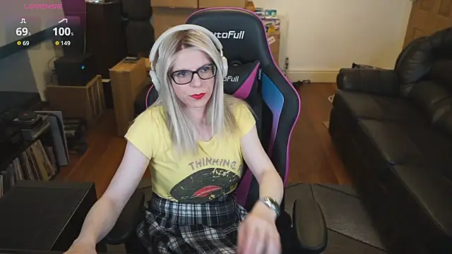 KelseyCobalt online show from 12-19-25, 09:44