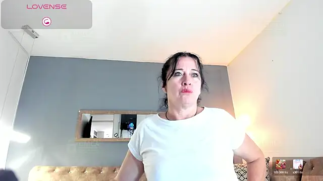 LADY HELLEN online show from 05-27-26, 07:00