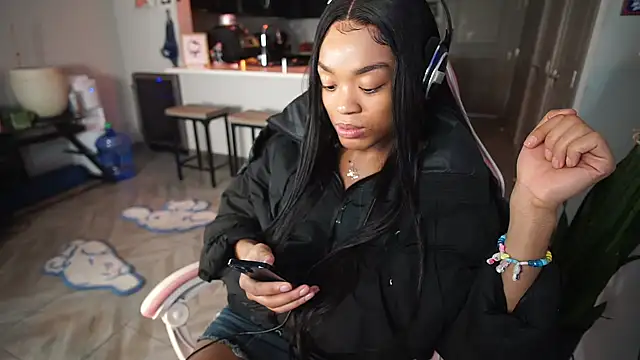 Snapshot of NSFWEros chatting on 12-13-24, 04:54 NSFWEros online show from 12-13-24, 04:54