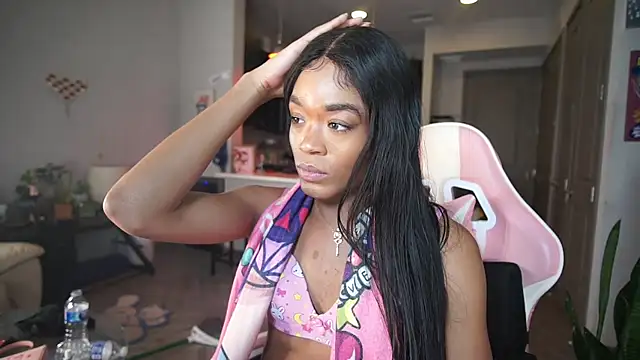 Snapshot of NSFWEros chatting on 01-29-25, 06:43 NSFWEros online show from 01-29-25, 06:43