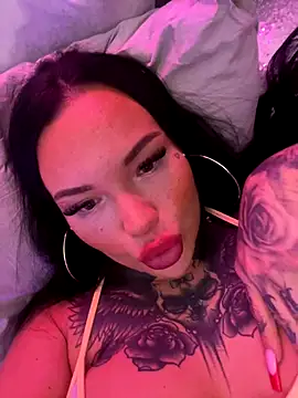  MelinaCurves  online show from 11-26-25, 10:22