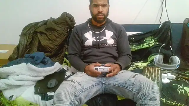 Snapshot of KingKoooper chatting on 03-18-26, 08:17 KingKoooper online show from 03-18-26, 08:17