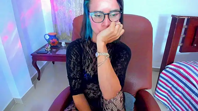 BrianaGarner online show from 12-18-25, 04:18