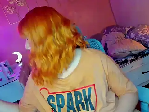 HOTnWILDalice online show from 11-25-25, 02:33