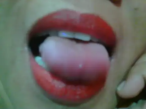 Snapshot of xsweetlips69x chatting on 02-15-25, 05:50 xsweetlips69x online show from 02-15-25, 05:50