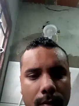 Snapshot of garoto1997 chatting on 10-29-25, 06:20 garoto1997 online show from 10-29-25, 06:20