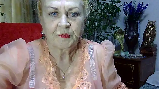 Emma52610 online show from 03-11-25, 12:17