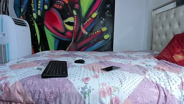 Snapshot of luna_sexxy chatting on 11-27-25, 06:15 luna sexxy online show from 11-27-25, 06:15