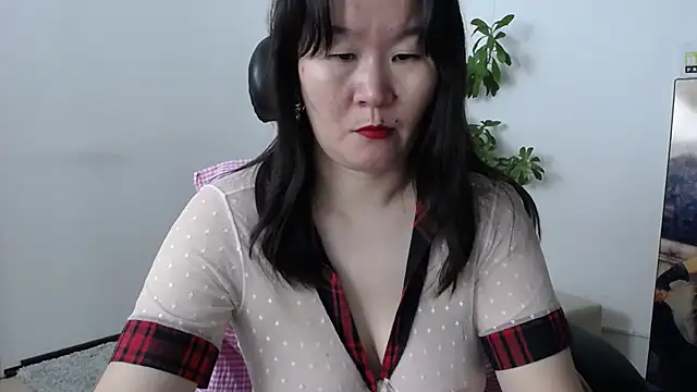 Akira xx online show from 10-09-25, 02:31