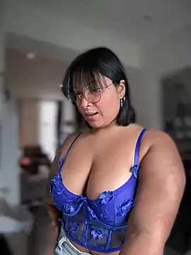 Snapshot of DannaaMeliza chatting on 12-26-24, 11:54 DannaaMeliza online show from 12-26-24, 11:54