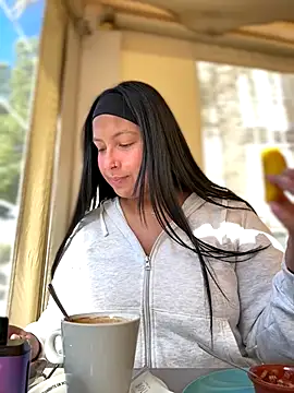 Snapshot of DannaaMeliza chatting on 11-21-25, 11:31 DannaaMeliza online show from 11-21-25, 11:31