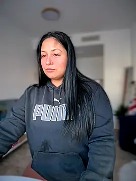 Snapshot of DannaaMeliza chatting on 11-29-25, 10:51 DannaaMeliza online show from 11-29-25, 10:51