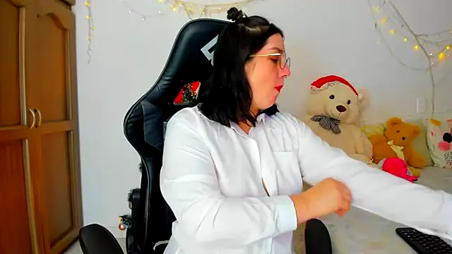 Susan Foxx online show from 12-24-24, 07:22