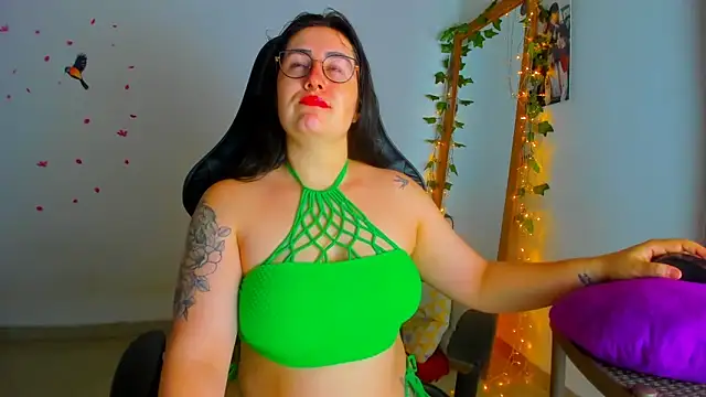 Susan Foxx online show from 11-13-25, 07:02