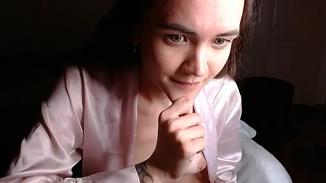 EvelynGG online show from 01-04-25, 07:13