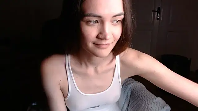 EvelynGG online show from 01-27-25, 12:48