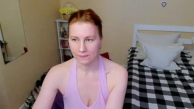 FoxySophia online show from 11-15-25, 09:54