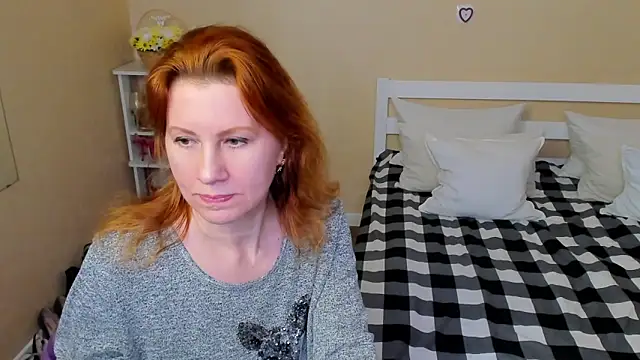 FoxySophia online show from 11-20-25, 09:25