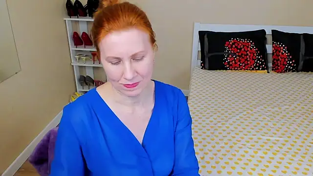 FoxySophia online show from 03-30-26, 05:58