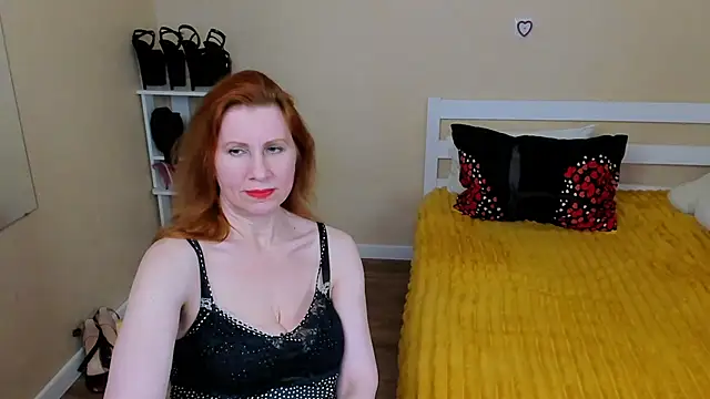 Snapshot of FoxySophia chatting on 07-20-26, 10:39 FoxySophia online show from 07-20-26, 10:39