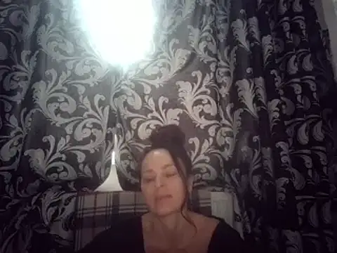 Snapshot of LindaStarS chatting on 01-24-25, 02:30 LindaStarS online show from 01-24-25, 02:30
