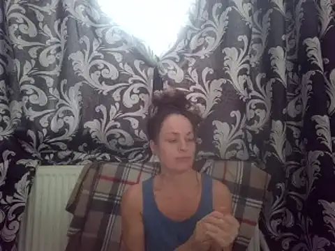 Snapshot of LindaStarS chatting on 02-16-25, 07:48 LindaStarS online show from 02-16-25, 07:48