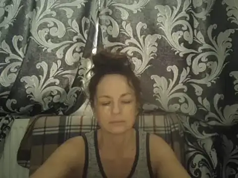 Snapshot of LindaStarS chatting on 03-16-25, 06:31 LindaStarS online show from 03-16-25, 06:31